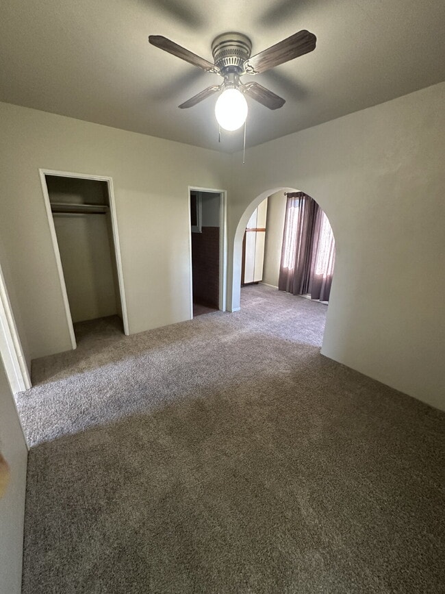 Building Photo - "Charming 1-Bedroom Studio on Berry Street – Cozy 450 Sq Ft in Lemon Grove!"