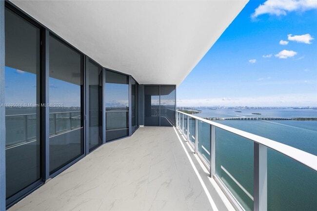 Building Photo - 700 NE 24 # 3707 MIAMI, FL 33137