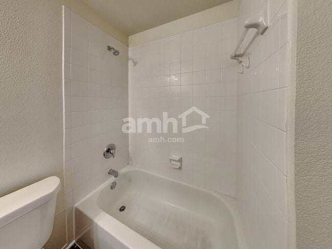 Building Photo - 9213 Whistlewood Dr