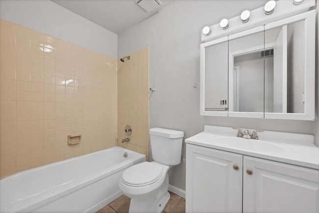 Building Photo - Beautiful Home Near Standley Lake, With Freshly updates.