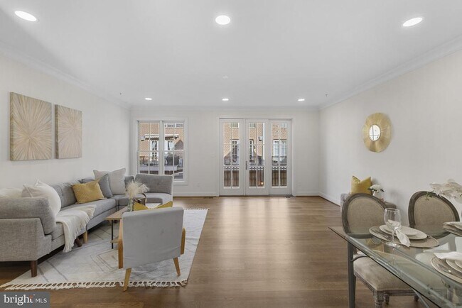 Building Photo - 1256 Dockside Cir