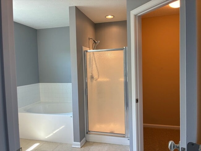 Building Photo - **ELIZABETHTOWN INDEPENDENT SCHOOL DISTRICT**