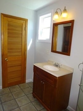 Building Photo - 17 Oakley Ave