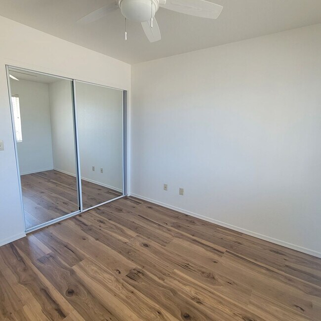 Building Photo - Great Location!  2 bed, 2 bath End Unit Condo ~ North Prescott