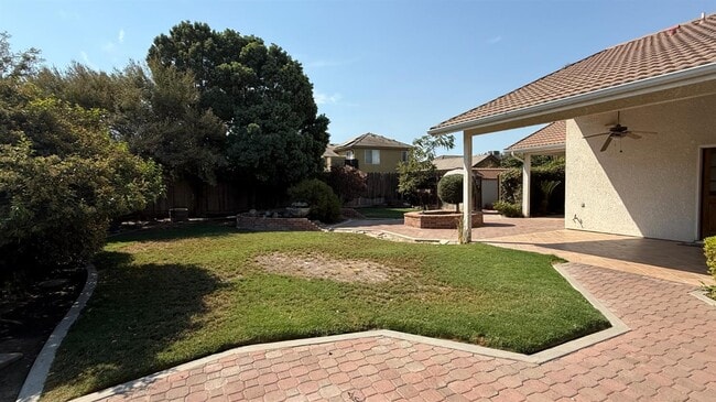 Building Photo - 521 Sherwood Ct