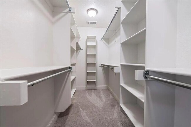 Building Photo - 3905 S W Capstone Ave