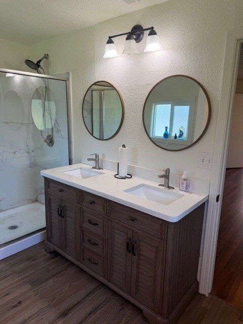 Building Photo - 10861 Live Oak Rd