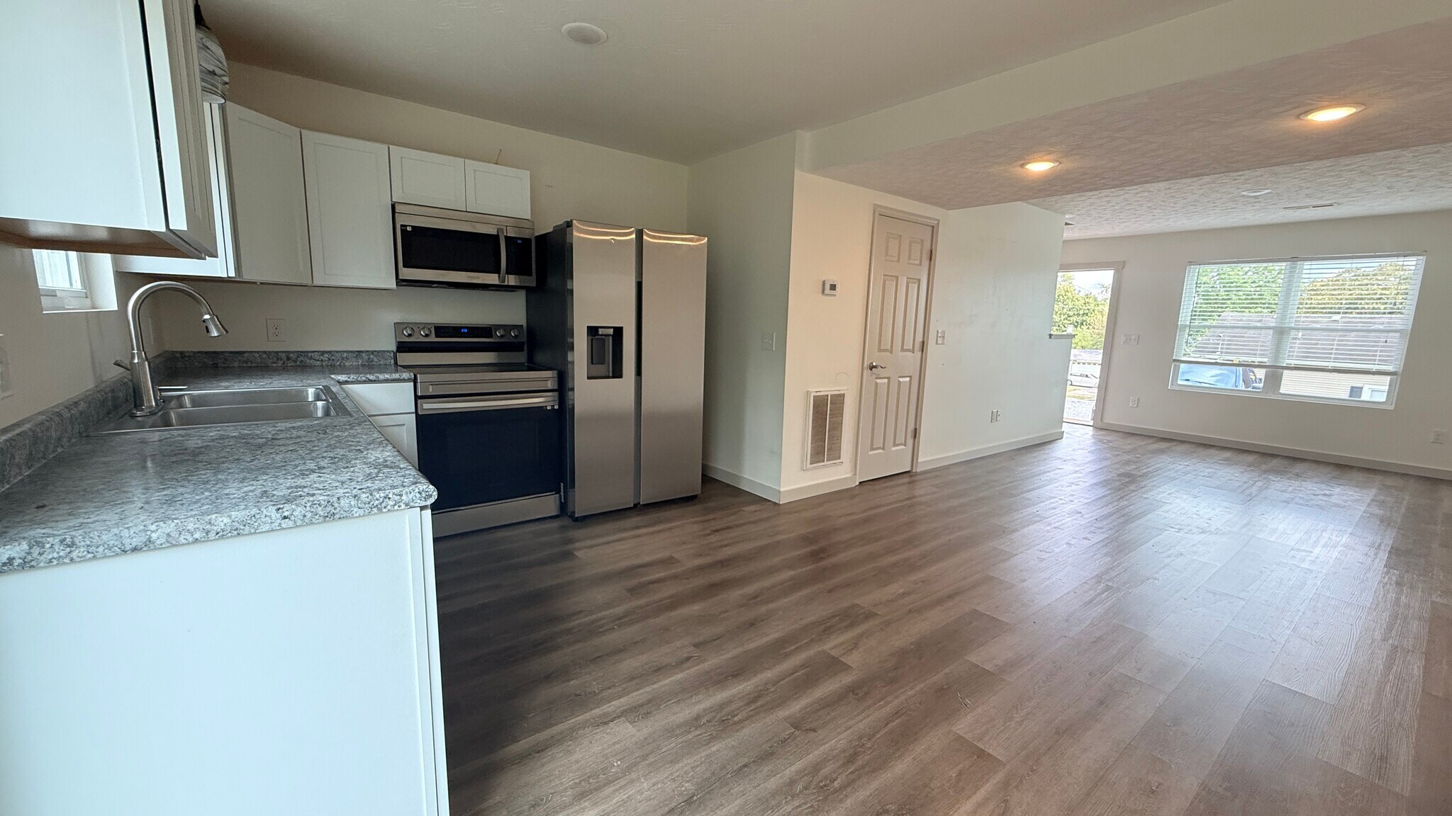 Building Photo - 604 Crescent Hill Dr