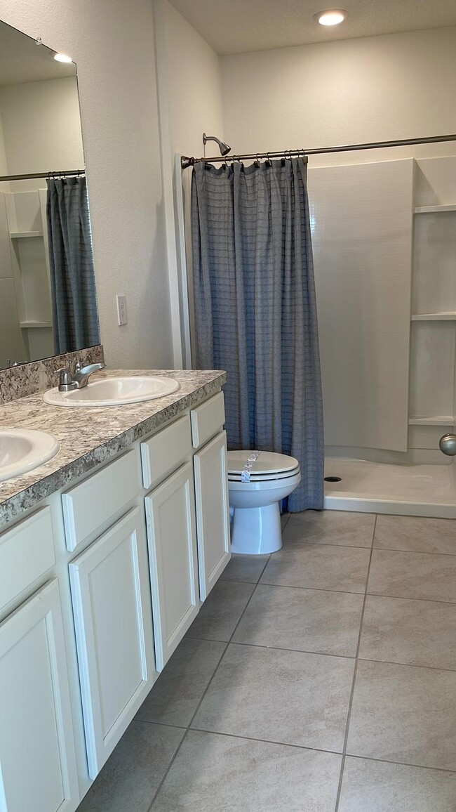 Building Photo - 170 Feltrim Reserve Blvd