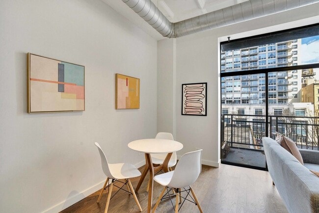Building Photo - 1307 S Wabash Ave