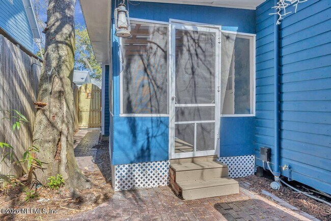 Building Photo - 23 Mulberry St