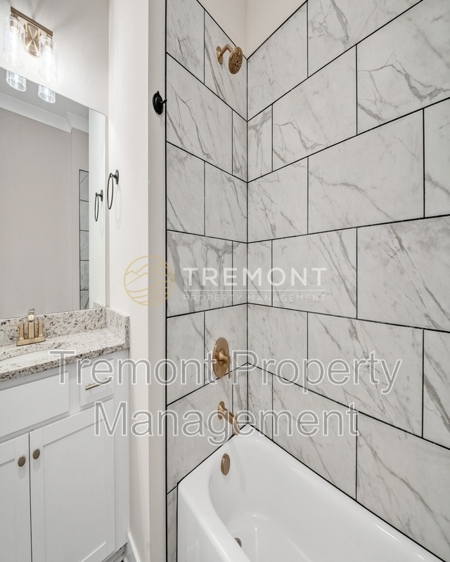 Building Photo - 1228 J Andrews Pl