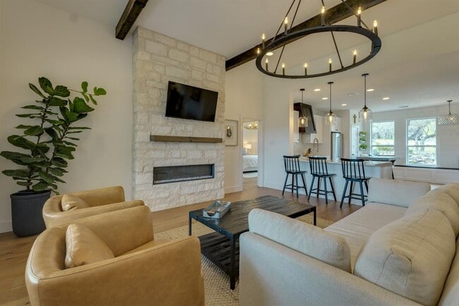 Building Photo - 24236 Spur Trail