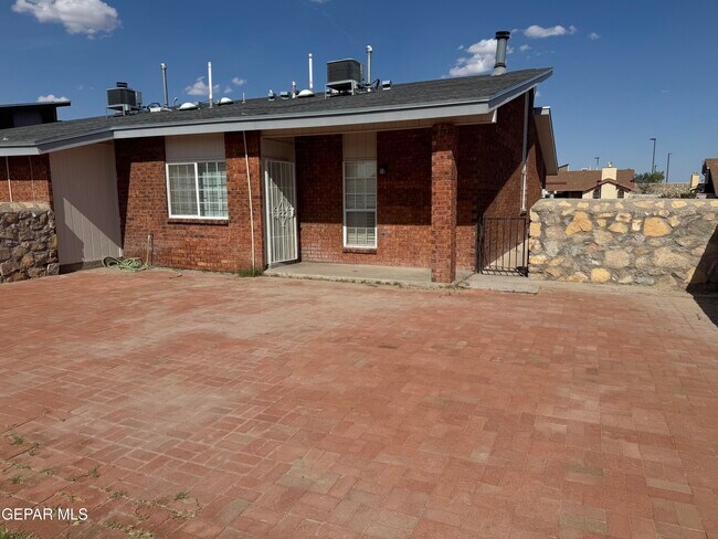 Building Photo - 1333 Trudy Elaine Dr