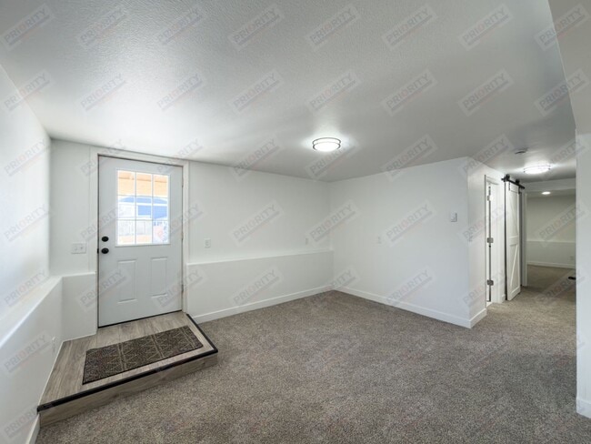 Building Photo - Completely remodeled home!