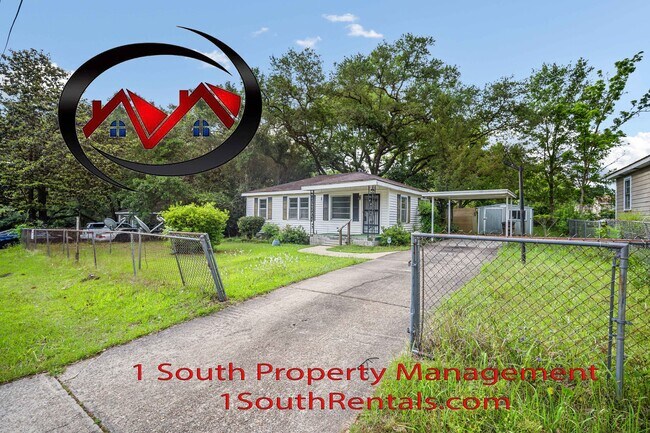 Building Photo - 7055 Langdon Dr