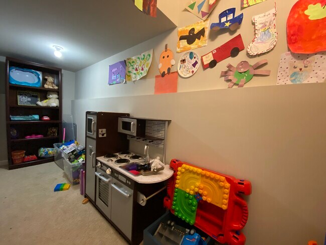 Building Photo - 5508 Cameron Parc Dr