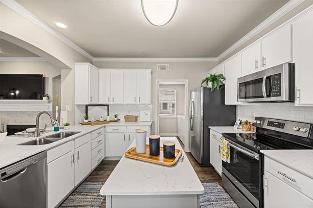 Building Photo - 9009 N FM 620