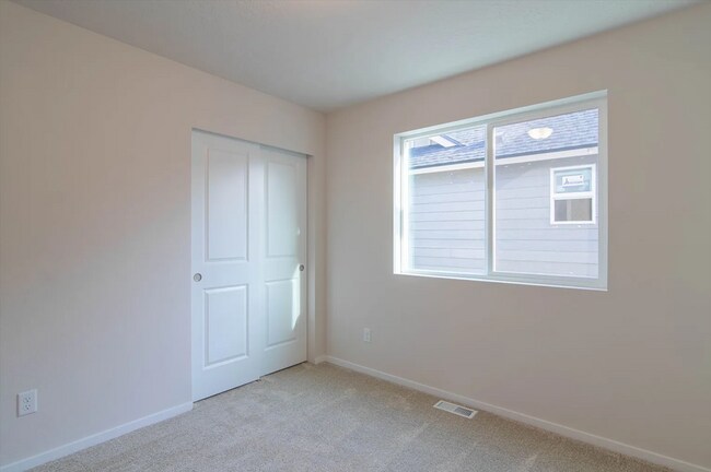 Building Photo - 24467 E Feather Ct