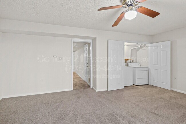 Building Photo - 6719 Sunset Woods Ct