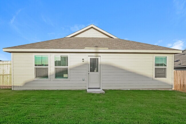 Building Photo - 8413 High Robin Ave