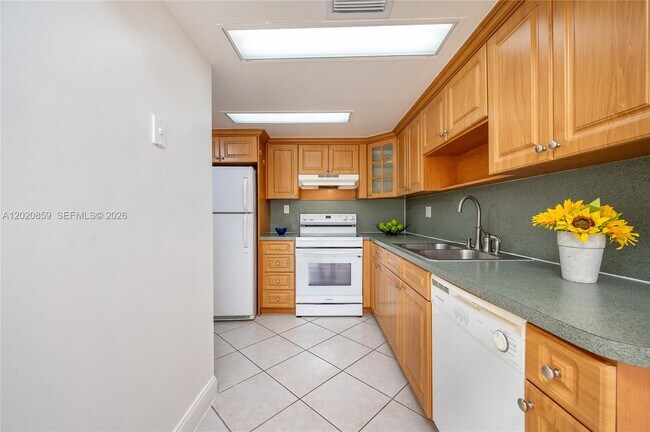 Building Photo - 14250 SW 62nd St
