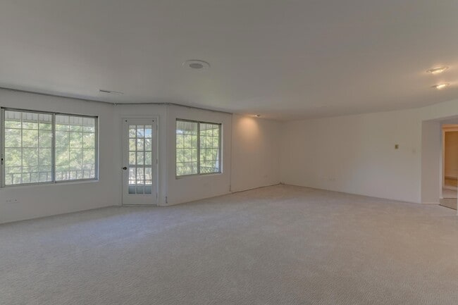 Building Photo - 8750 Harrison Ave