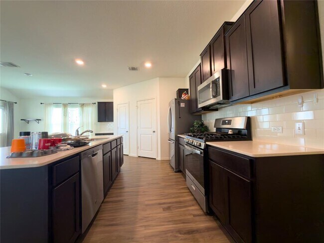 Building Photo - 21417 Wilmiller Ln