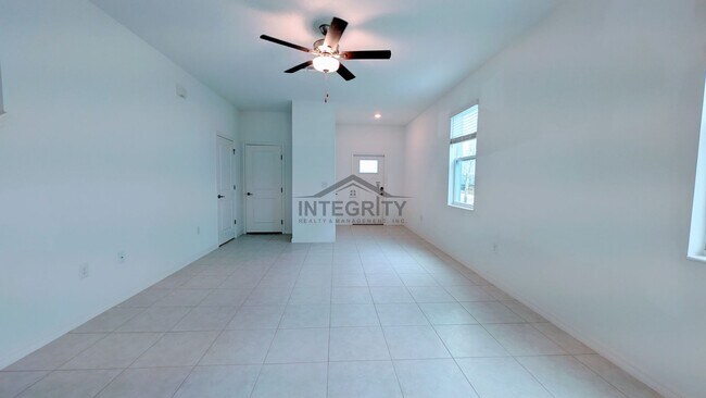 Building Photo - 6049 Shiner St