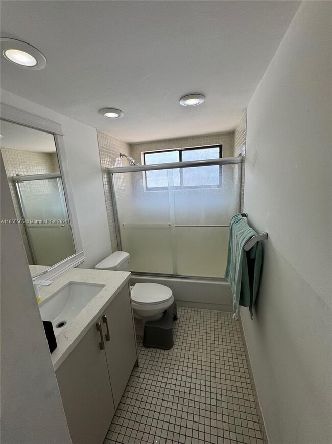 Building Photo - 8415 SW 107th Ave