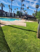 Building Photo - 1405 Vegas Valley Dr