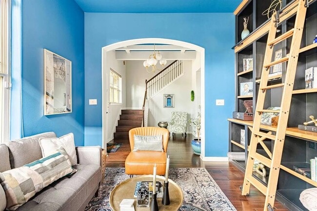 Building Photo - 606 Fletcher St