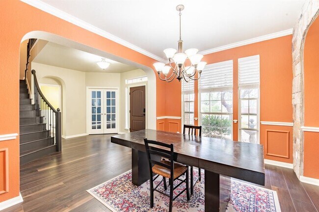 Building Photo - 730 Nelson Ranch Rd