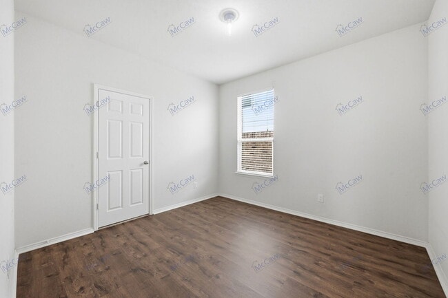 Building Photo - 2365 Bernese Ln