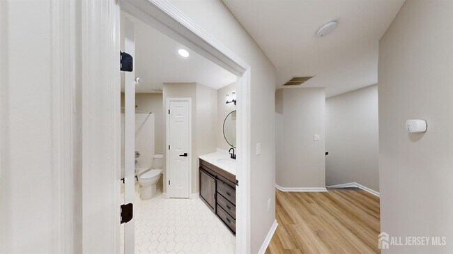 Building Photo - 2405 Timber Ridge Ct