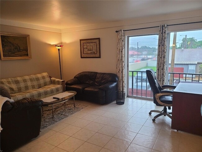 Building Photo - 2763 Woodgate Ln