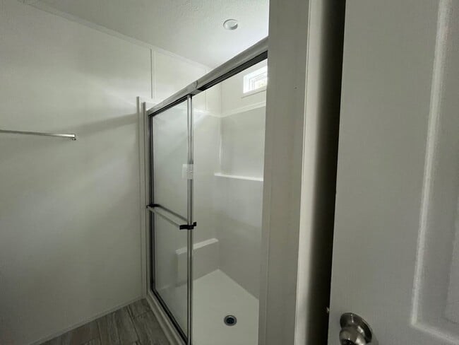 Building Photo - 24 Eland Dr