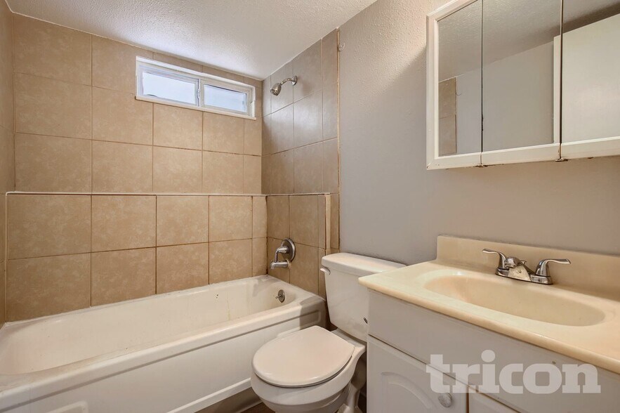 Building Photo - 9181 Newton St