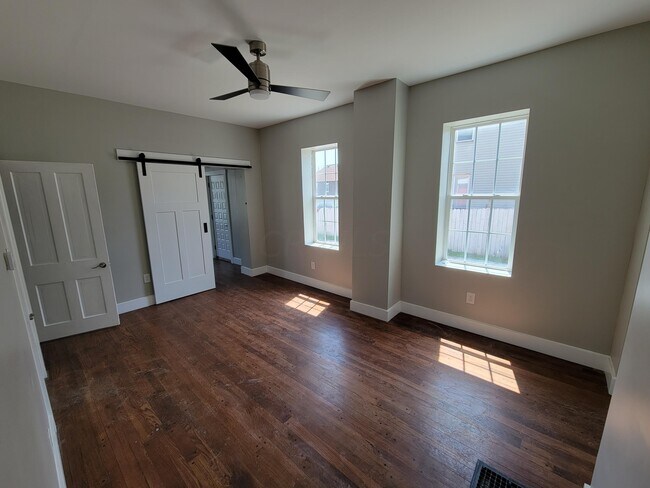 Building Photo - 751 Wager St