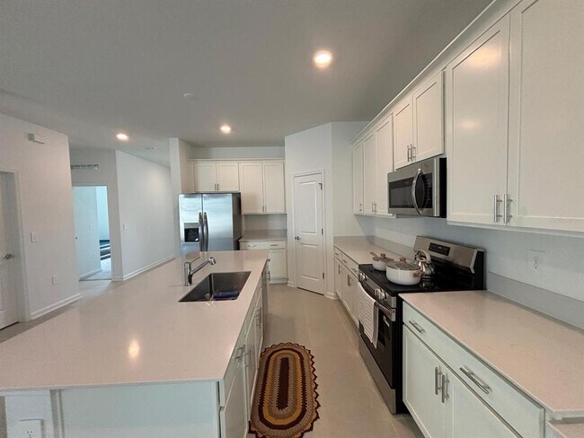 Building Photo - 6097 Meditation Dr