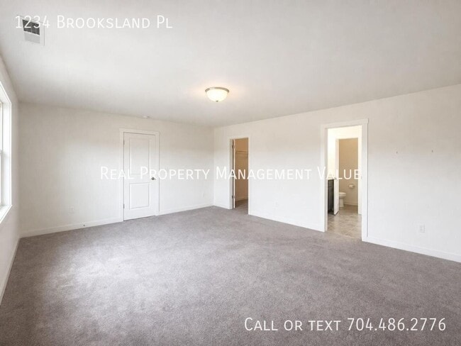 Building Photo - 1234 Brooksland Pl