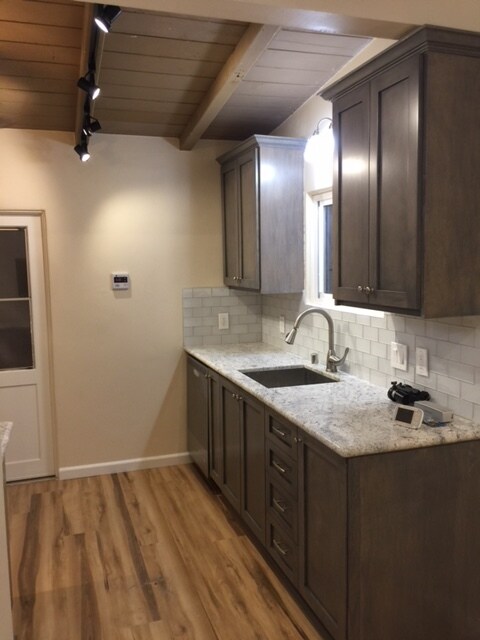 Building Photo - 9625 Grossmont Summit Dr