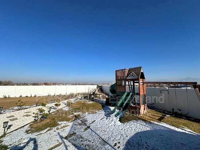 Building Photo - 5911 Cami Dawn Ct