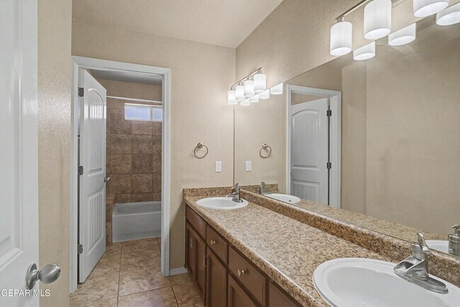 Building Photo - 12741 Tierra Monje Ln