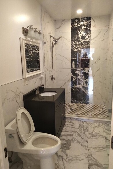 Bathroom - 6108 W Addison St