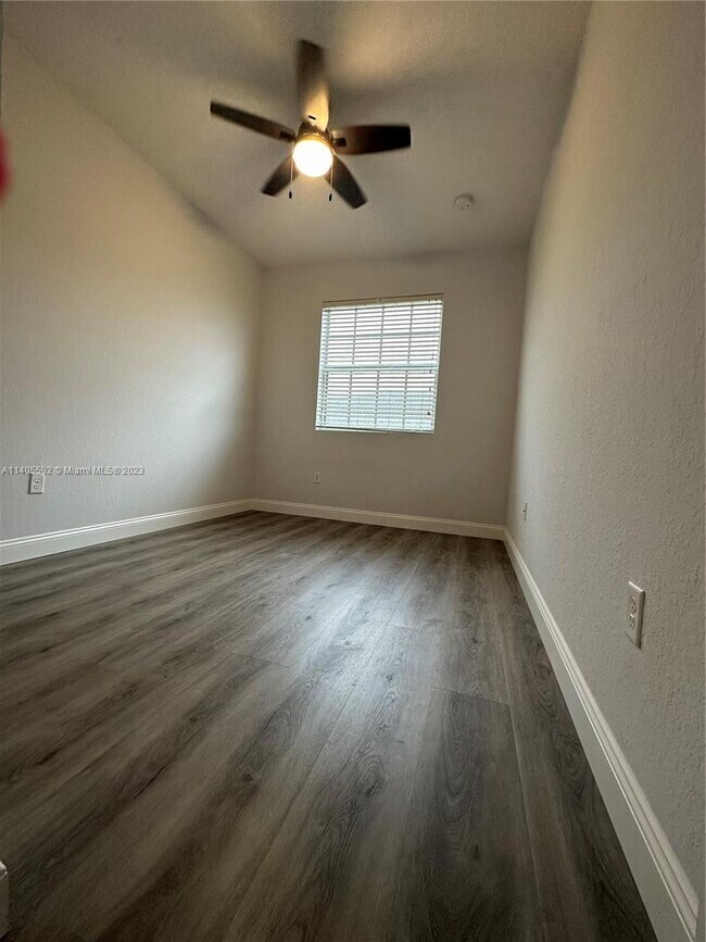 Building Photo - 155 SW 7th Ct