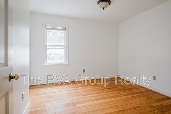 Building Photo - 10075 Aragon Dr