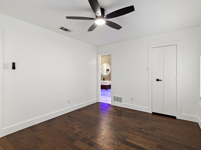 Building Photo - 4321 Cobblers Ln
