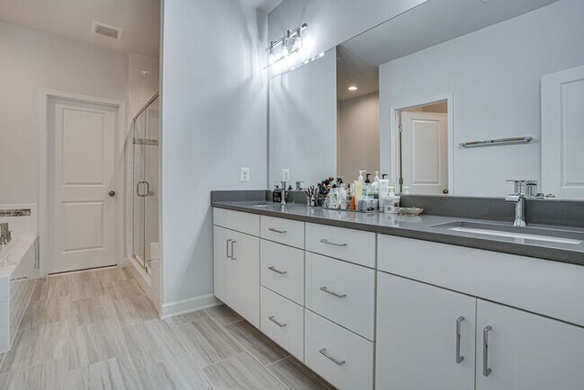 Building Photo - 518 Triggerfish Dr