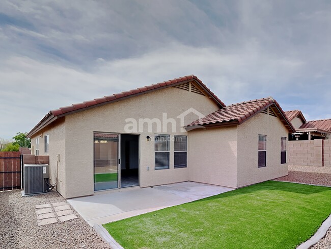 Building Photo - 3894 W Oak Springs Terrace
